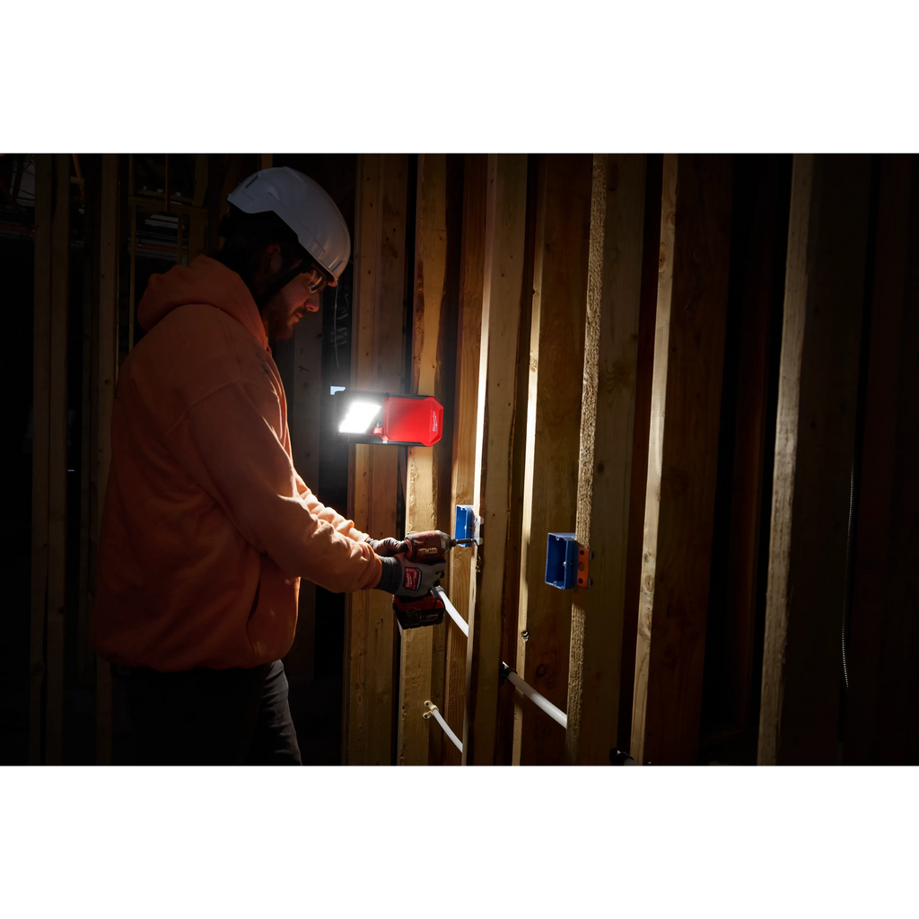 Milwaukee M18 ROVER Clamping Flood Light | 2358-20