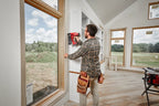 M18 FUEL™ 16 Gauge Angled Finish Nailer
