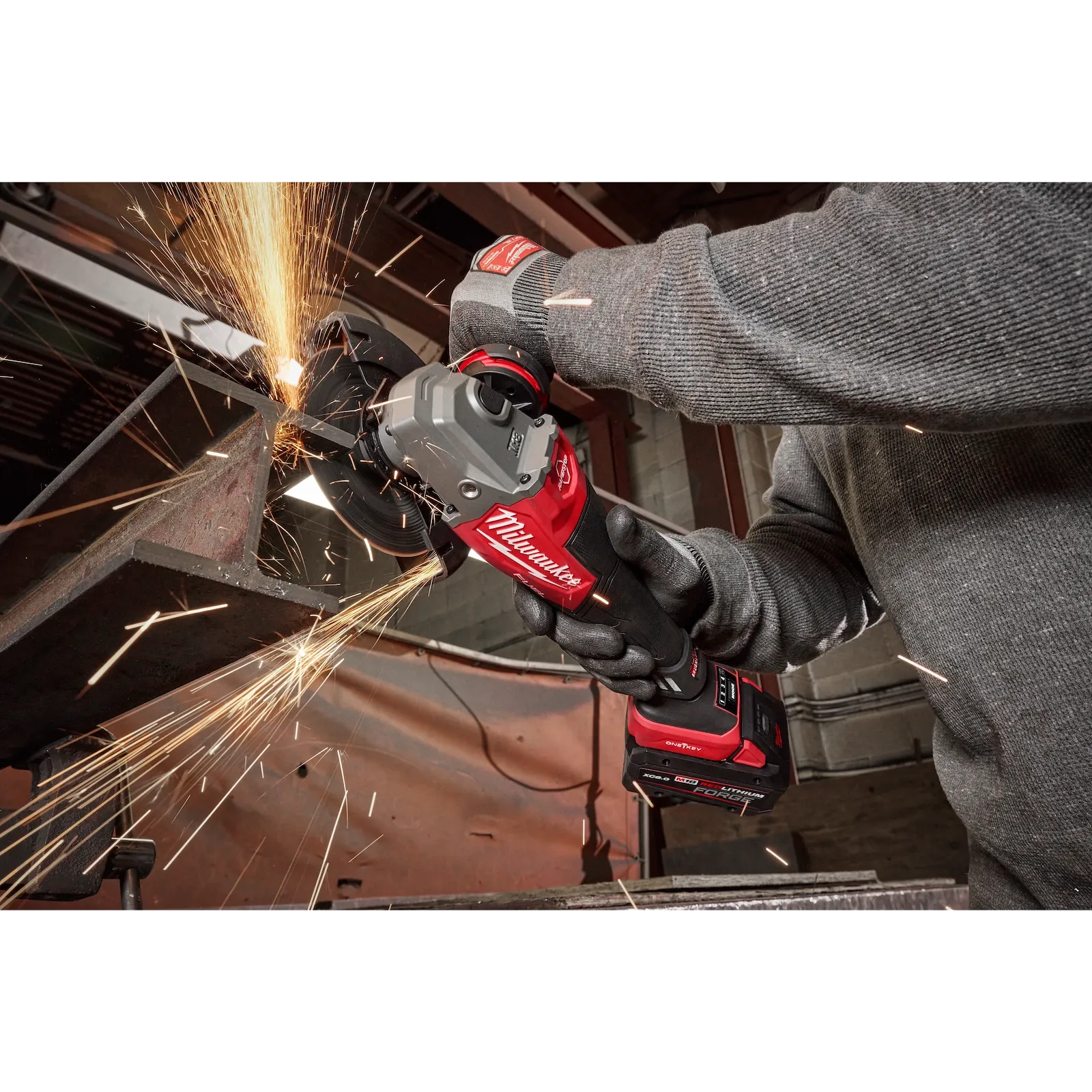 M18 FUEL™ 4-1/2"-6" Variable Speed Braking Grinder, Paddle Switch w/ ONE-KEY™