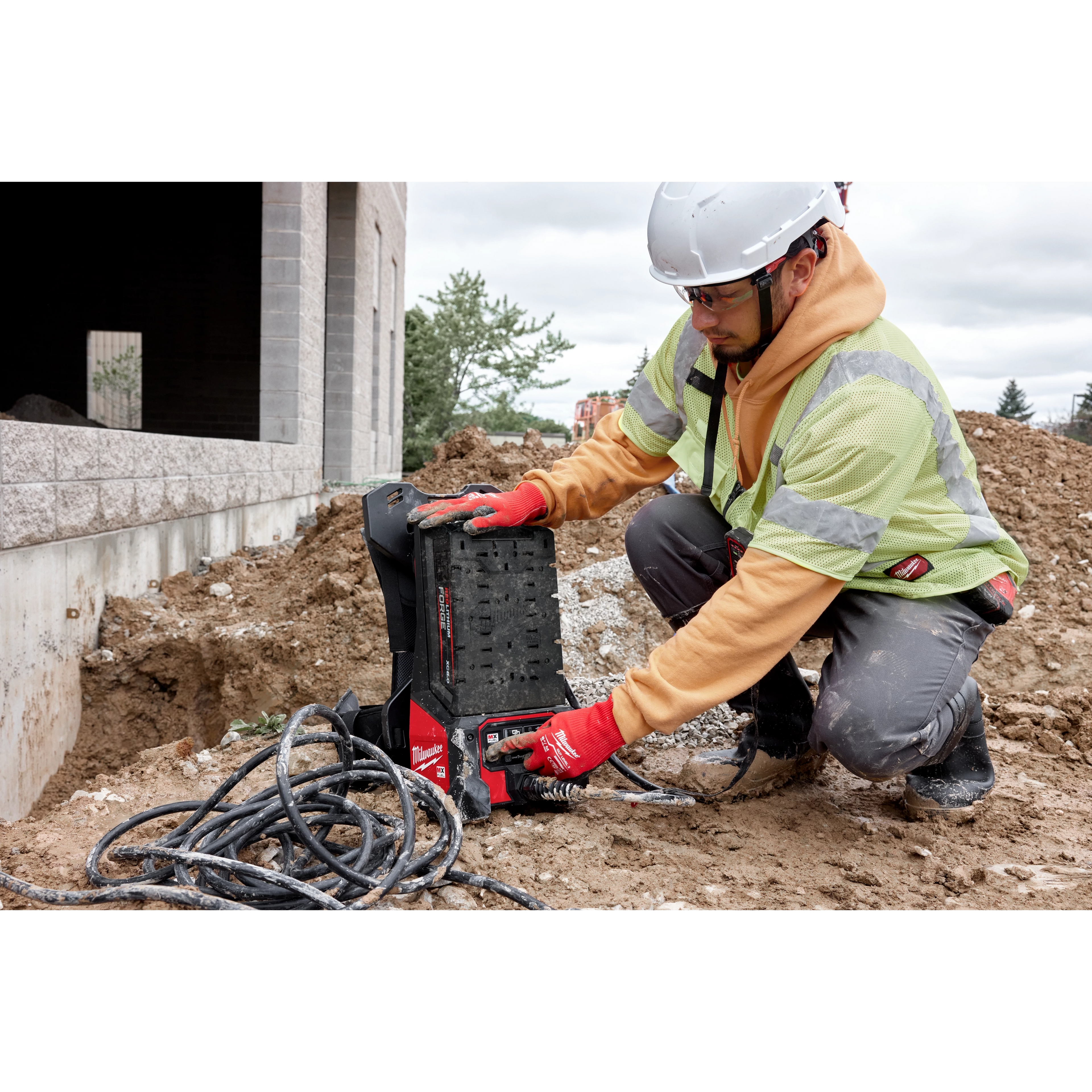 MX FUEL™ Portable Pump Power Base