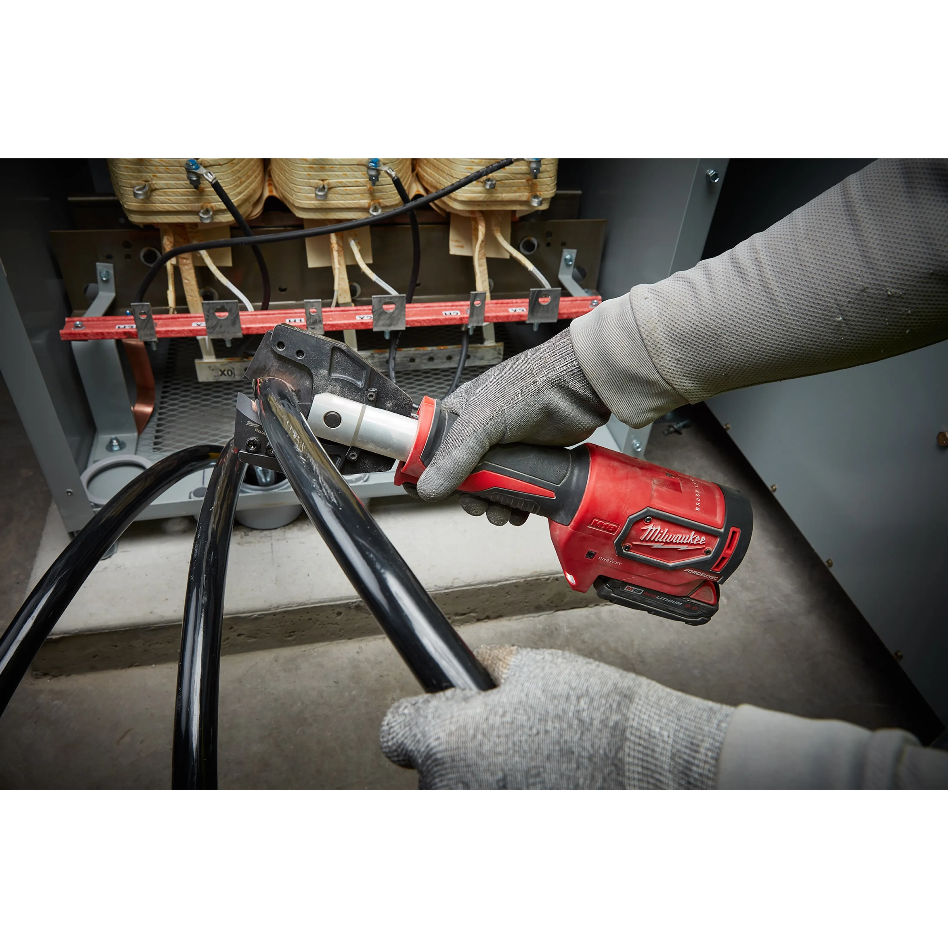 M18™ FORCE LOGIC™ Cable Cutter