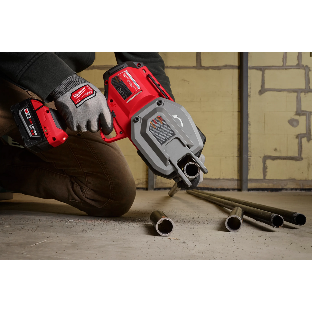 Milwaukee M18 FUEL ½”-1” Steel Pipe Cutter | 3469-20
