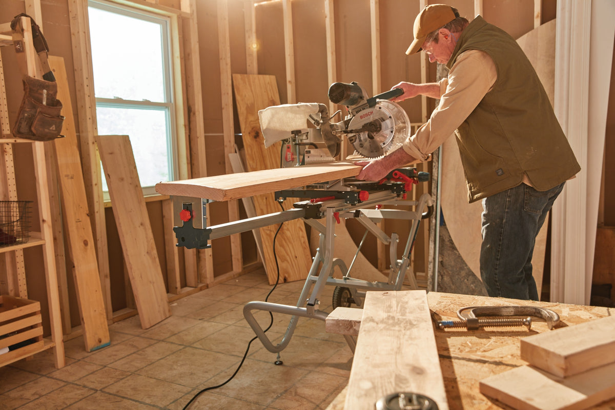 Bosch T4B Gravity-Rise Miter Saw Stand with Wheels
