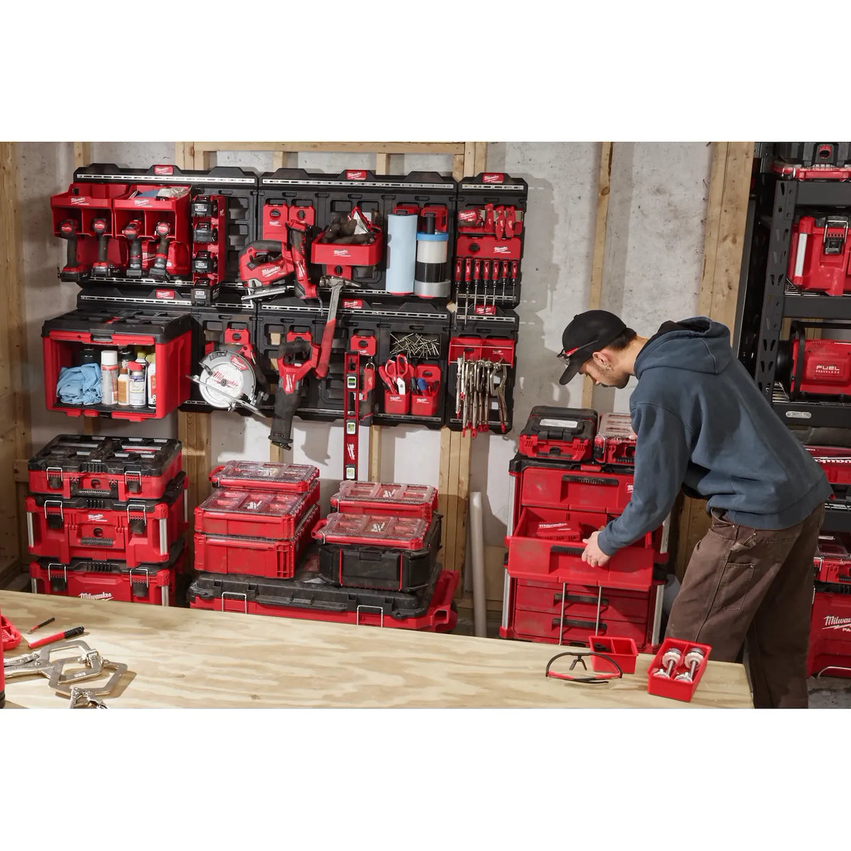 Milwaukee PACKOUT Large Wall Plate | 48-22-8497