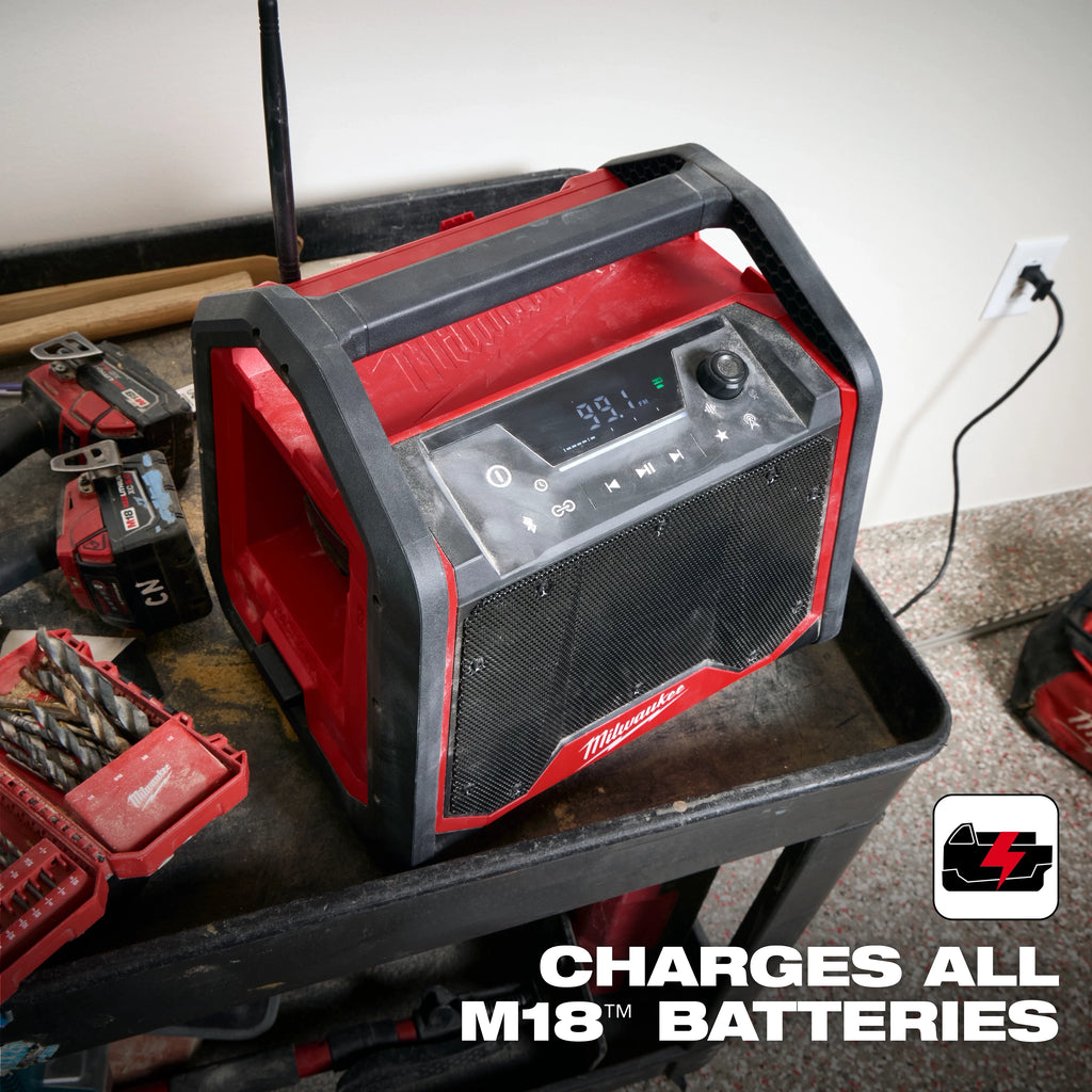M18™ Bluetooth® Jobsite Radio + Charger
