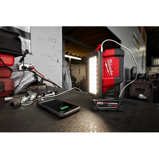Milwaukee M12 ROVER Service and Repair Flood Light with  USB Charging | 2367-20