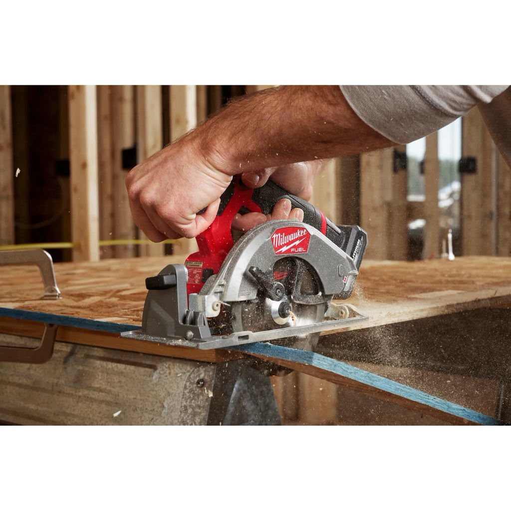 M12 FUEL™ 5-3/8” Circular Saw