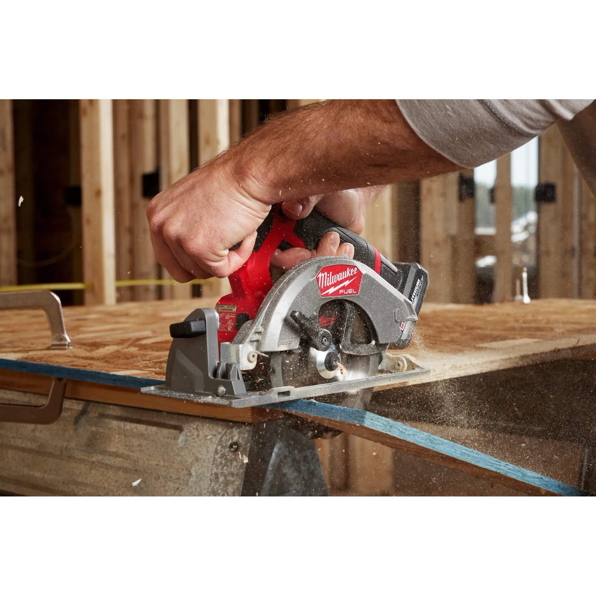M12 FUEL™ 5-3/8” Circular Saw