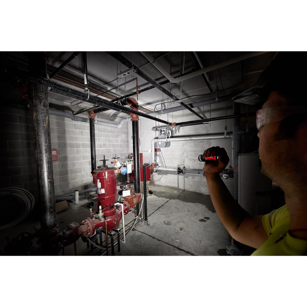 Milwaukee 325L Focusing Flashlight – Configuration Options
