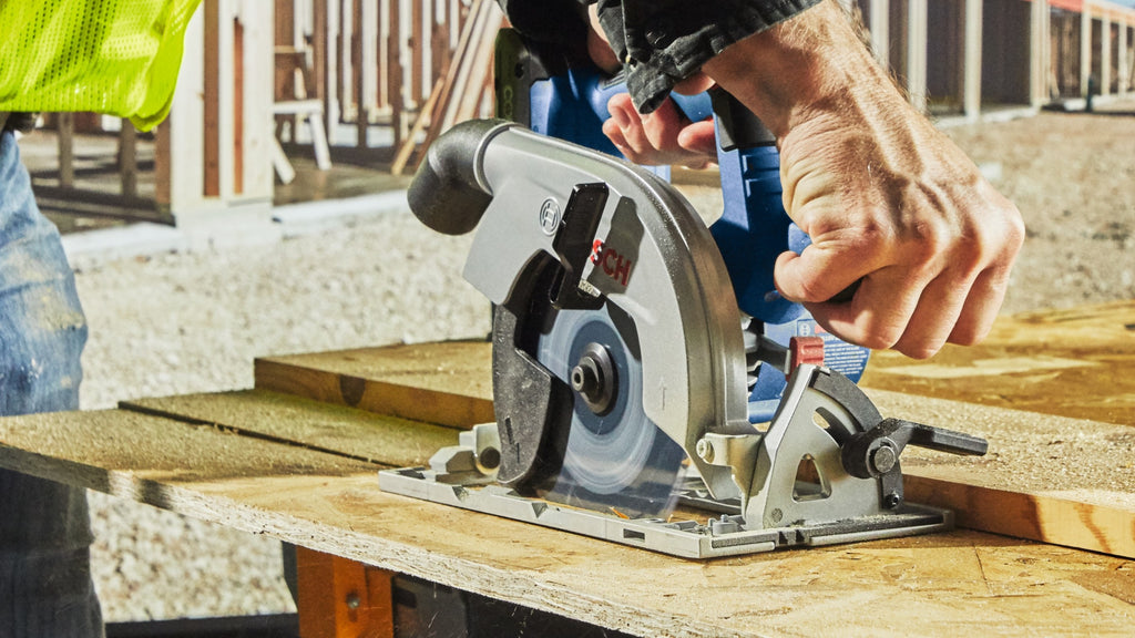 Bosch GKS18V-22N 18V Brushless Blade-Right 6-1/2 In. Circular Saw (Tool Only)
