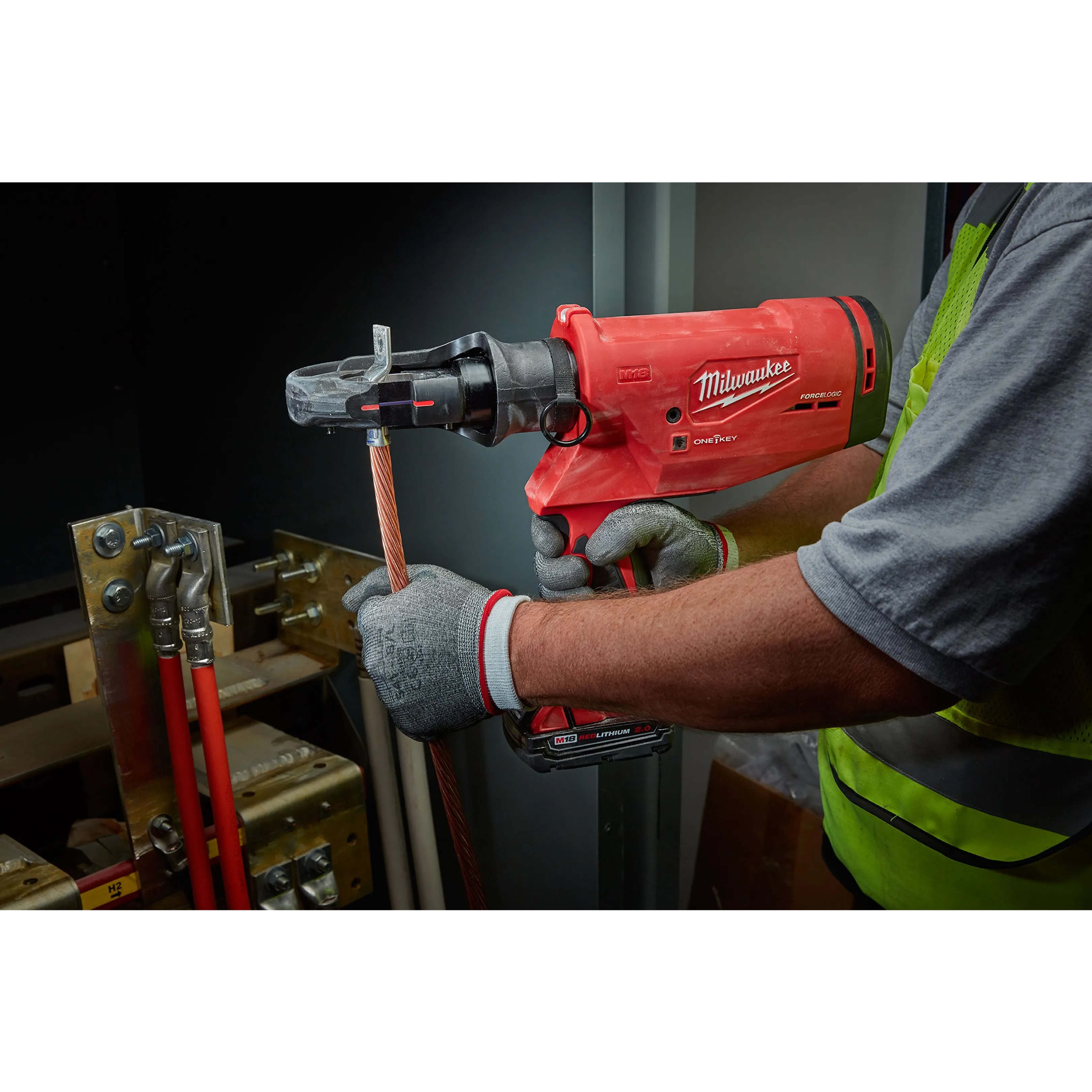 M18™ FORCE LOGIC™ 750 MCM Crimper