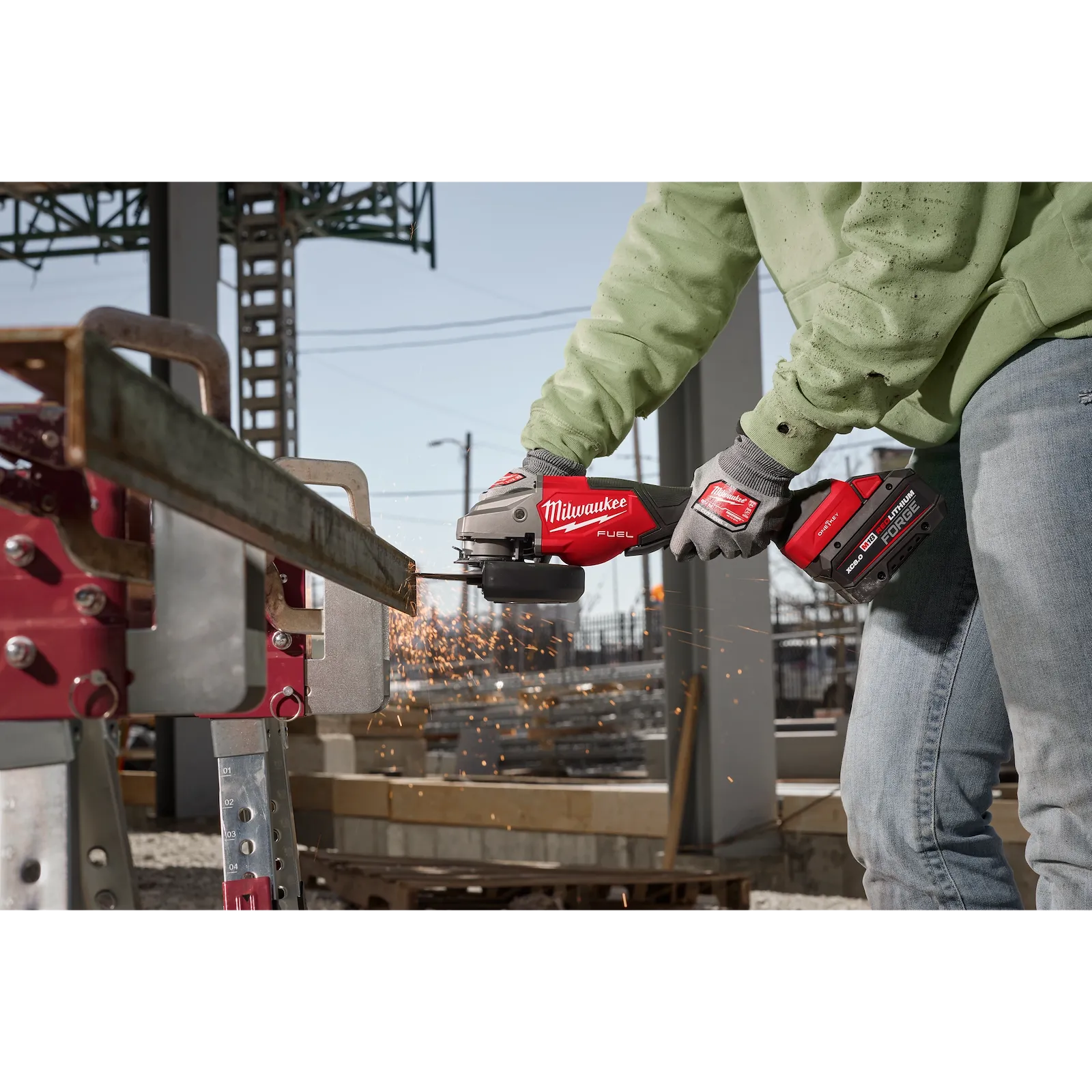 M18 FUEL™ 4-1/2"-6" Variable Speed Braking Grinder, Paddle Switch w/ ONE-KEY™