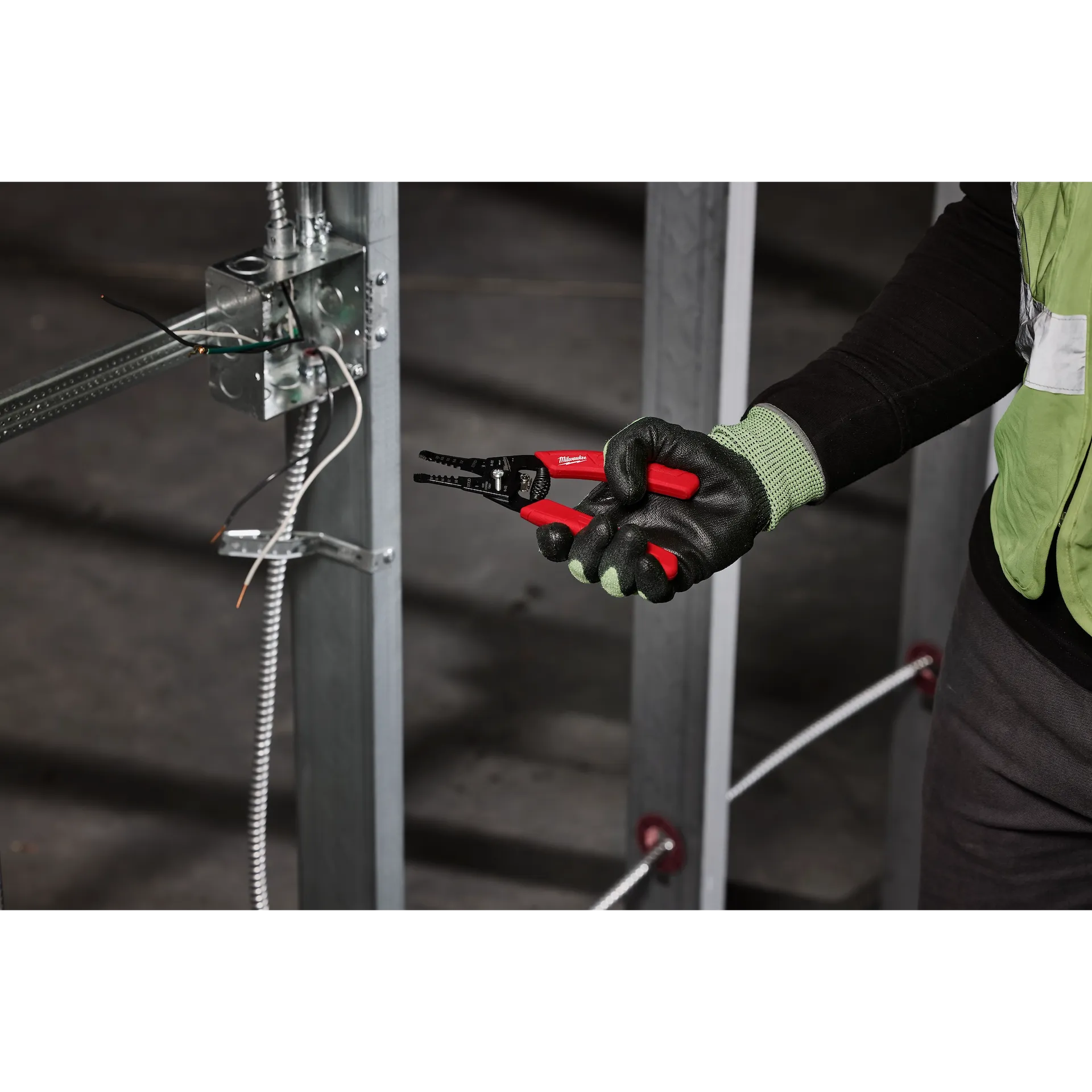 10-20 AWG Comfort Grip Wire Stripper & Cutter