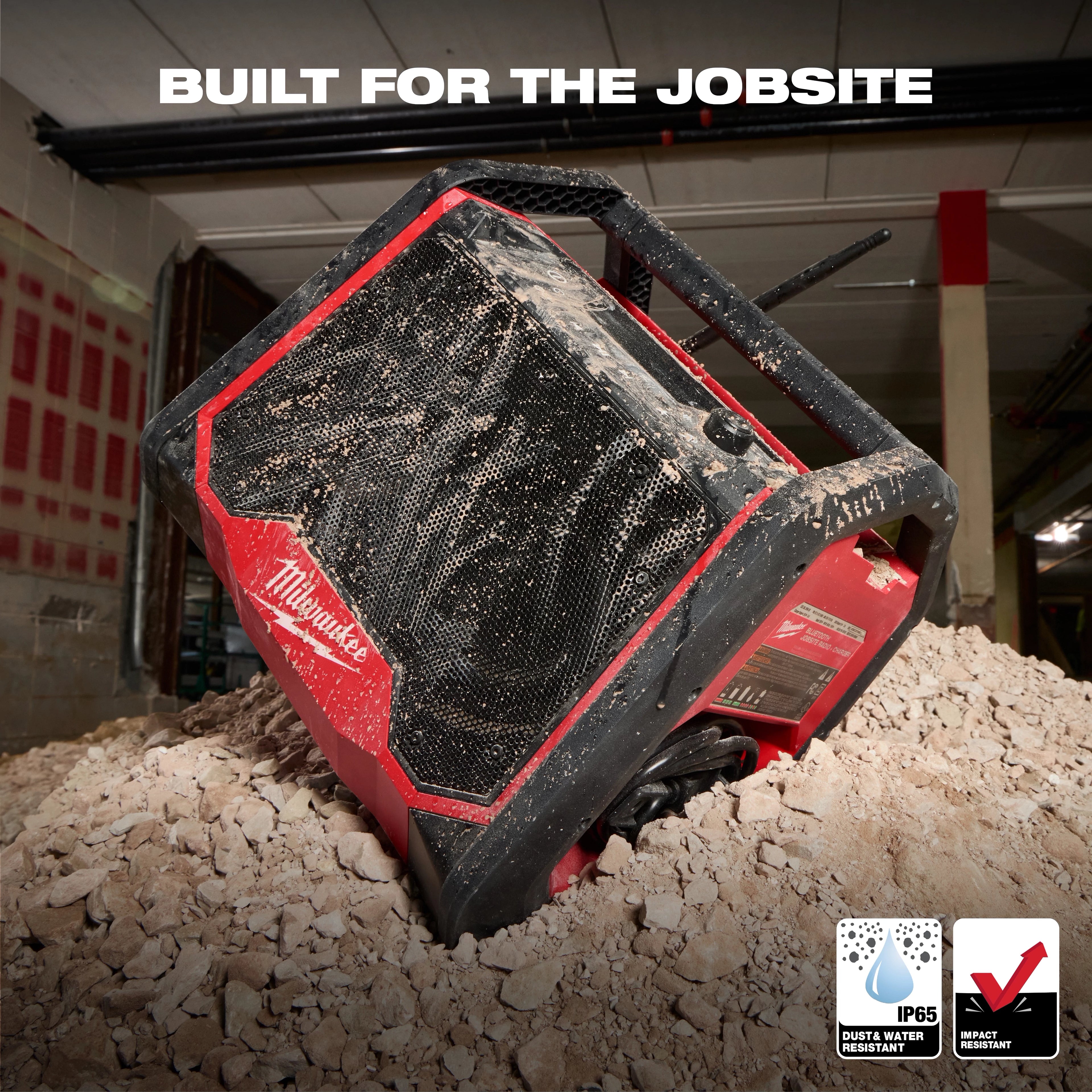 M18™ Bluetooth® Jobsite Radio + Charger
