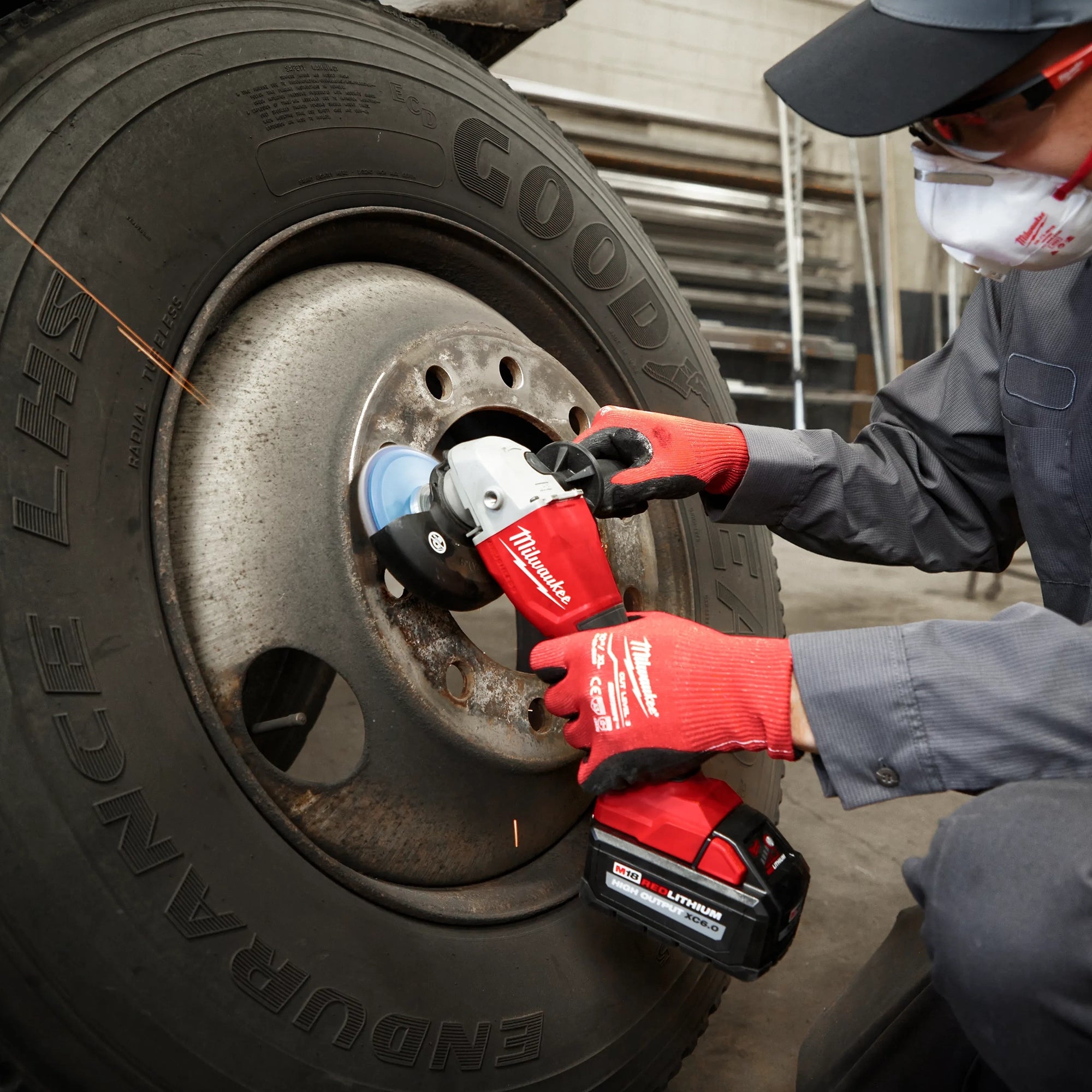 M18™ Brushless 4-1/2" / 5" Cut-Off Grinder, Paddle Switch
