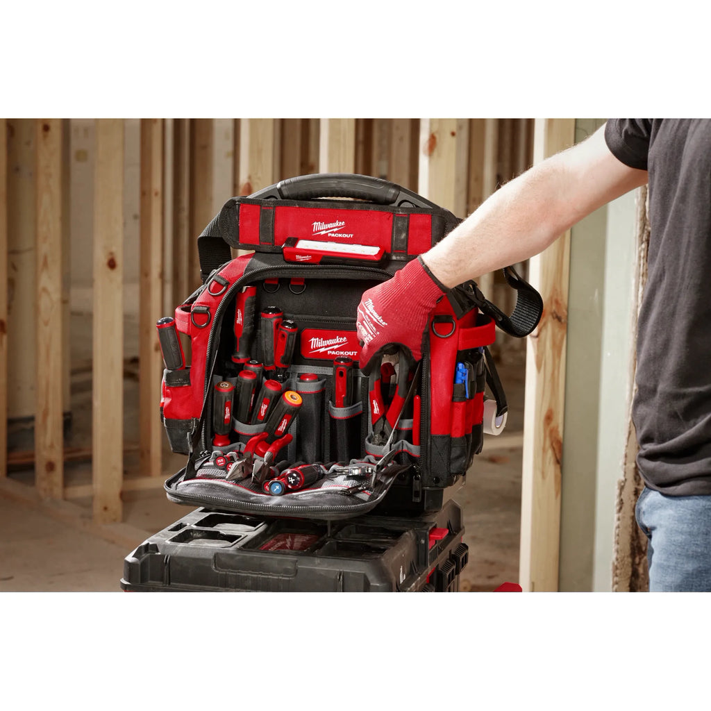 Milwaukee PACKOUT 15" Structured Tool Bag | 48-22-8316