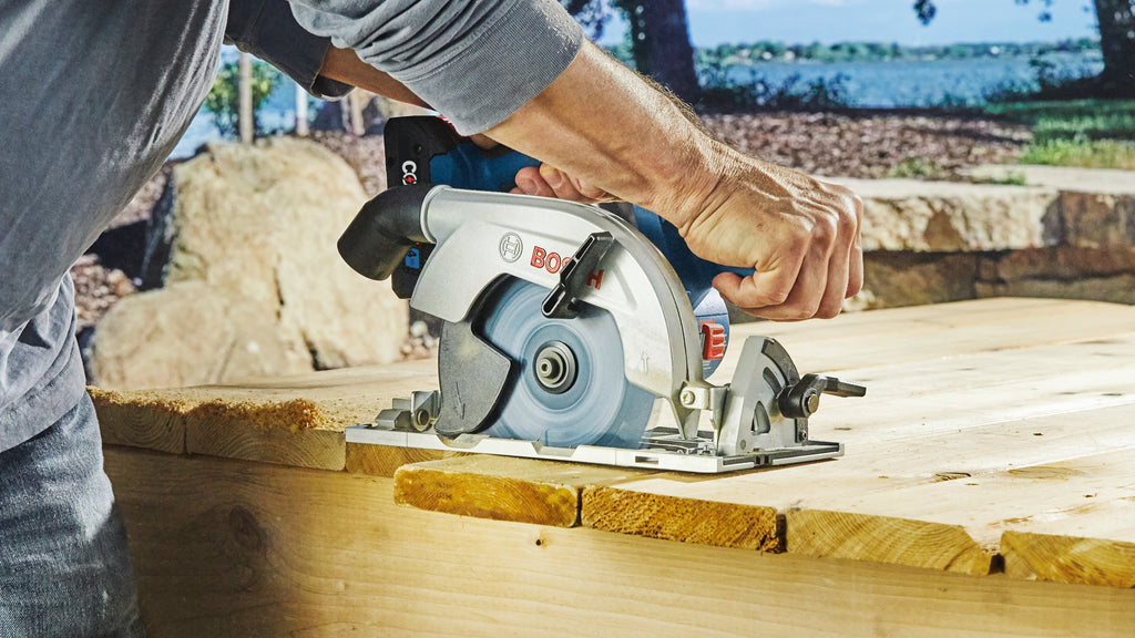 Bosch GKS18V-22N 18V Brushless Blade-Right 6-1/2 In. Circular Saw (Tool Only)