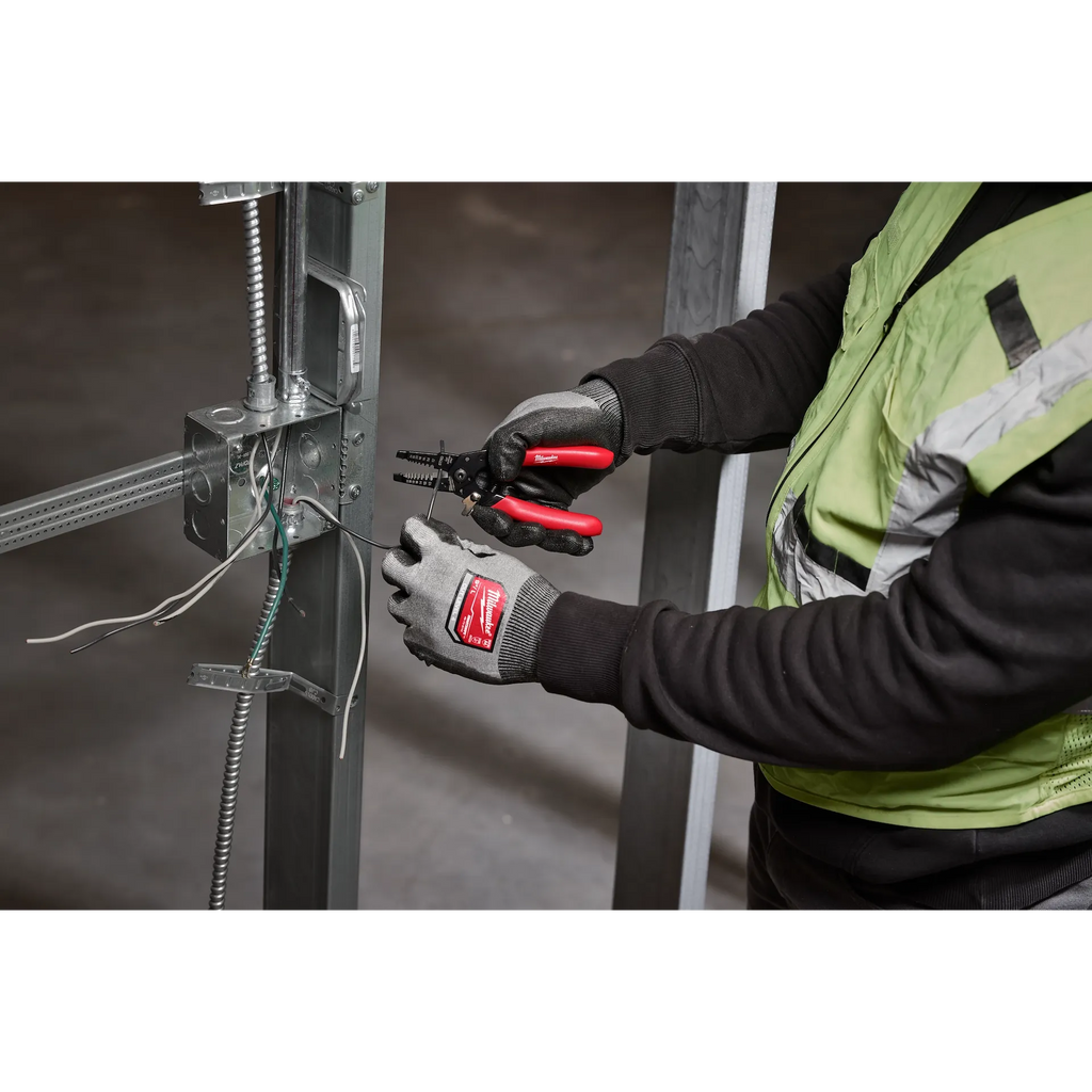 Milwaukee 10-24 AWG Compact Dipped Grip Wire Stripper & Cutter | 48-22-3043