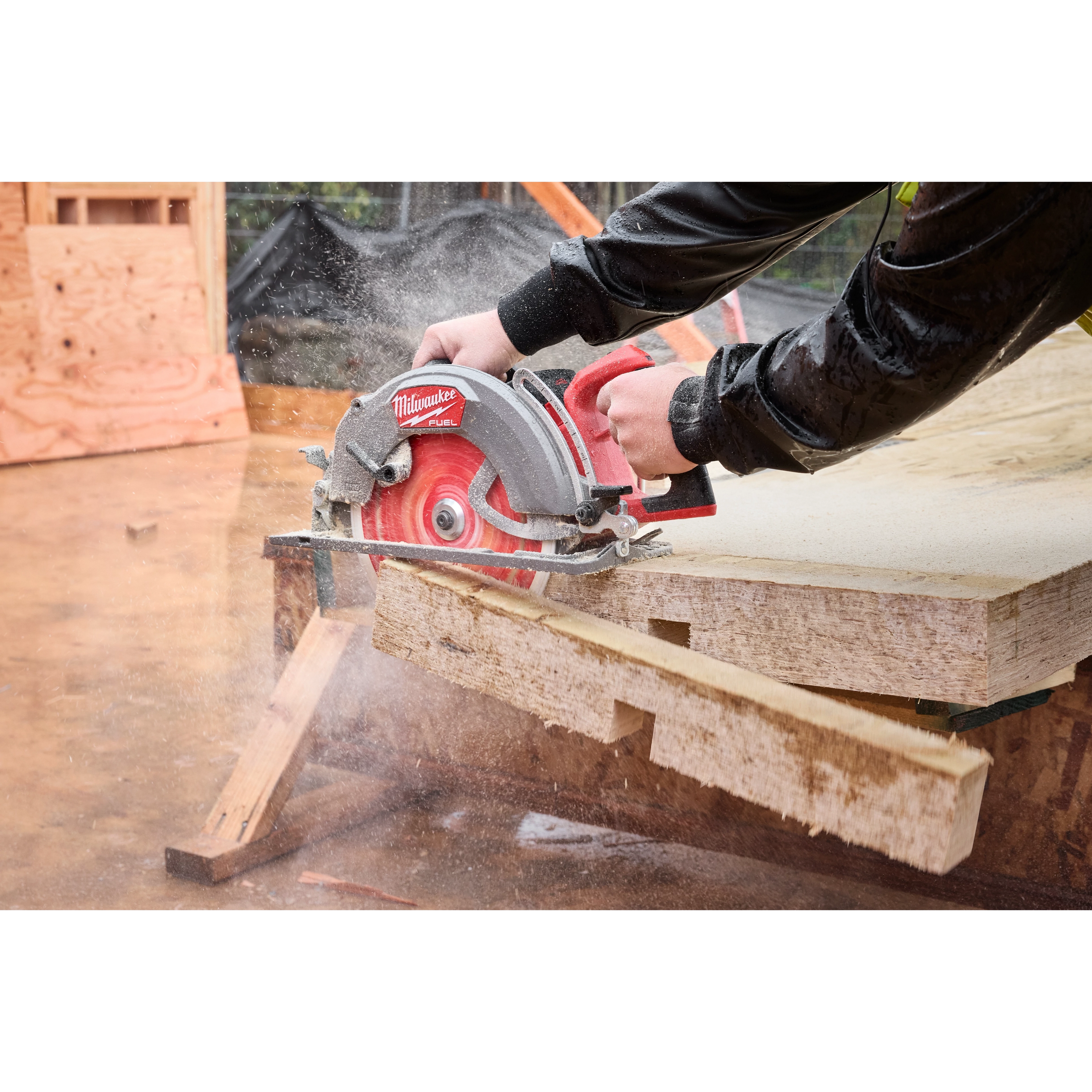 M18 FUEL™ 10-1/4" Rear Handle Circular Saw