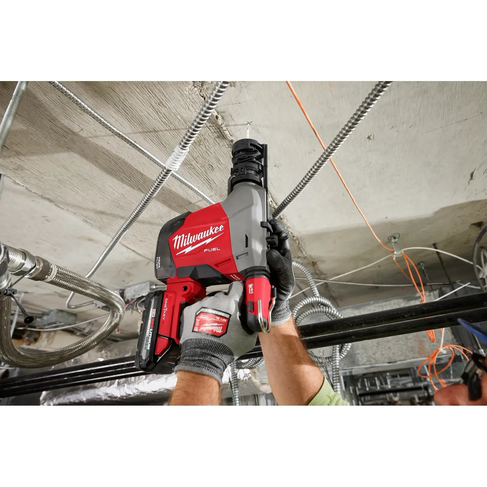 M18 FUEL™ Overhead Rotary Hammer w/ Integrated Dust Extraction