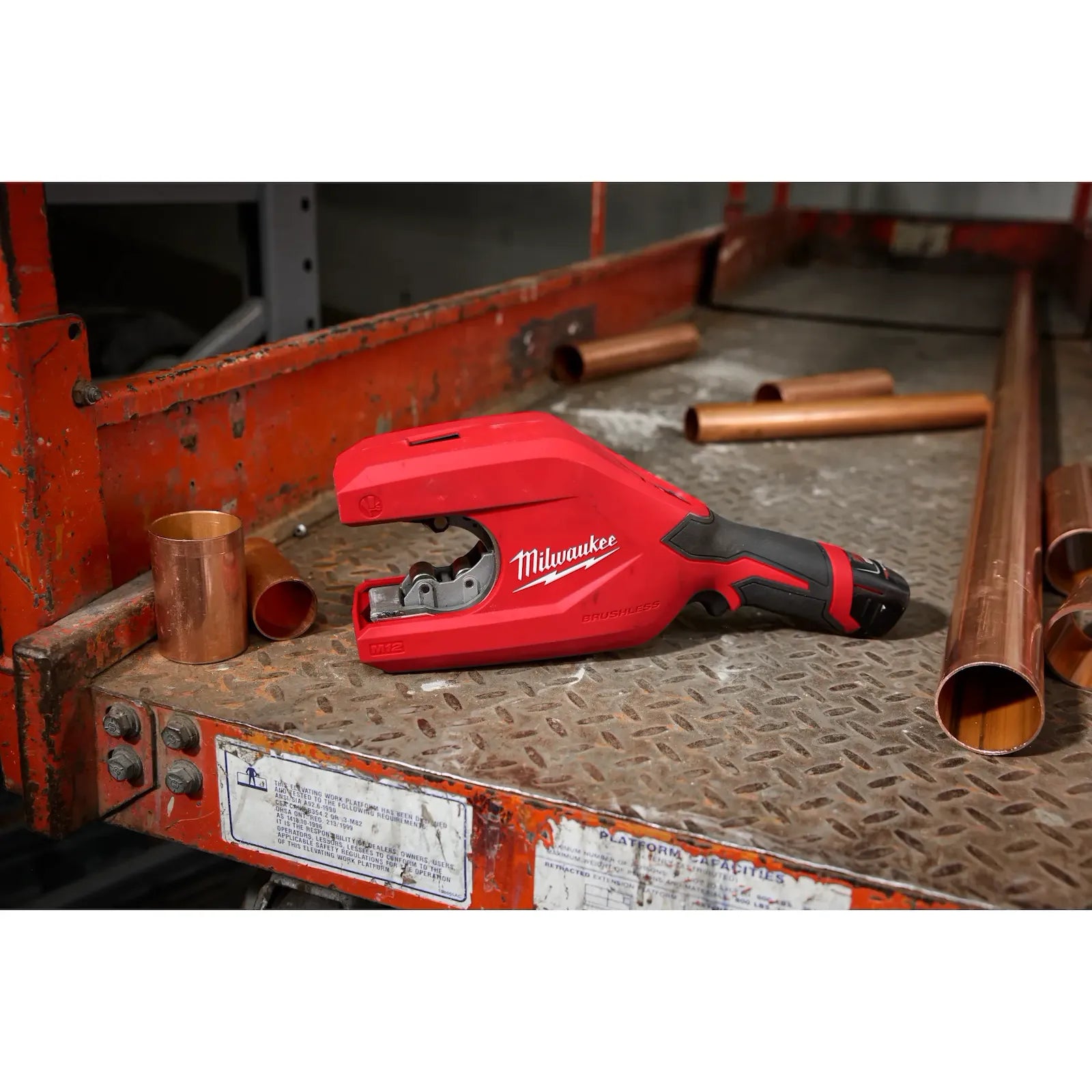 M12™ Brushless 1-1/4" - 2" Copper Tubing Cutter