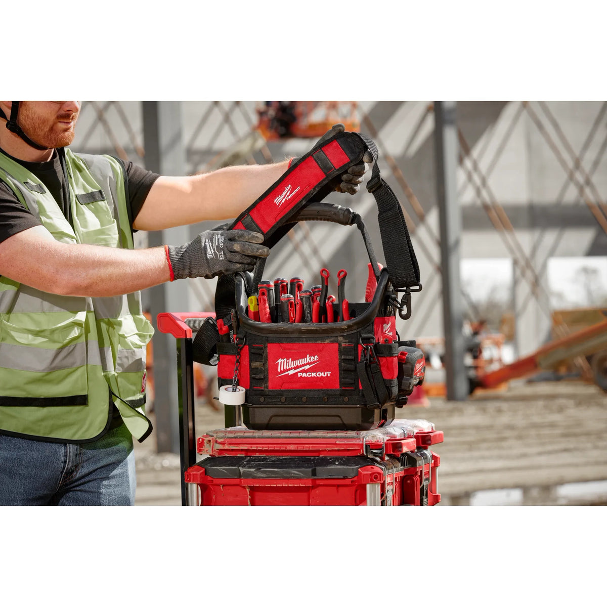 Milwaukee PACKOUT 10" Structured Tote | 48-22-8311