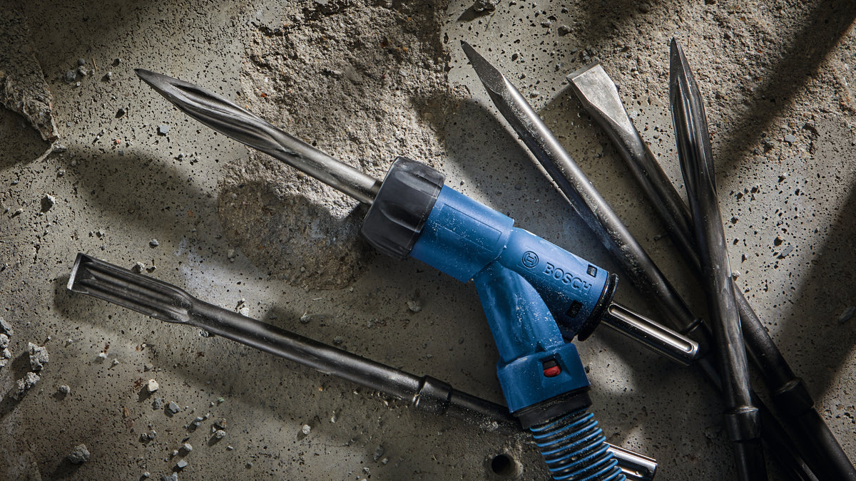 Bosch HSD1934 16 In. SDS-max BlueCollar R-Tec Star Point Chisel with Dust Adapter
