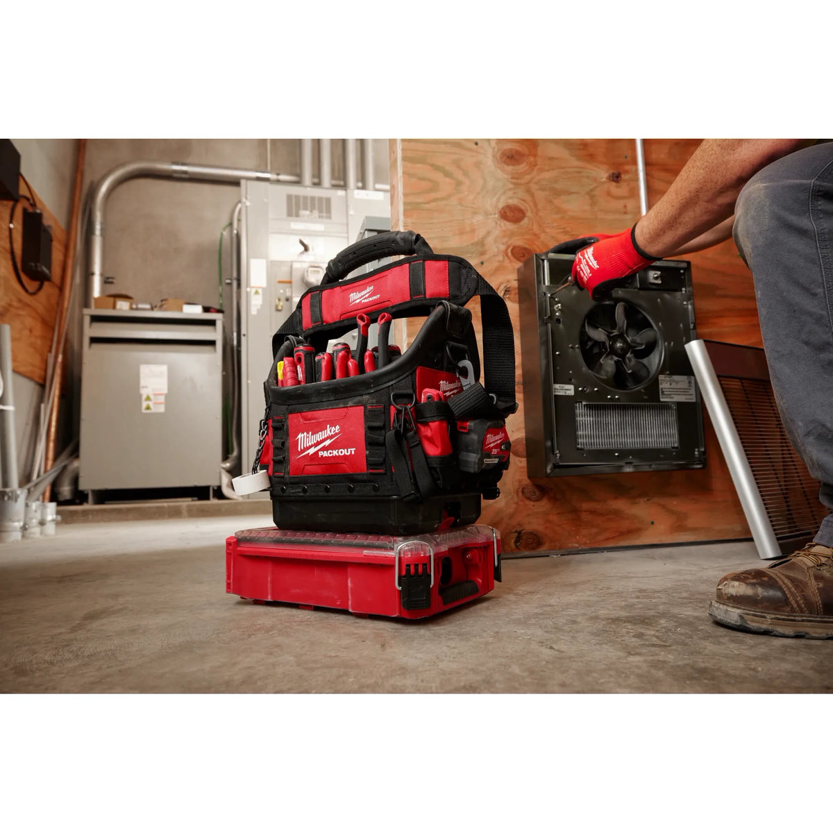 Milwaukee PACKOUT 10" Structured Tote | 48-22-8311