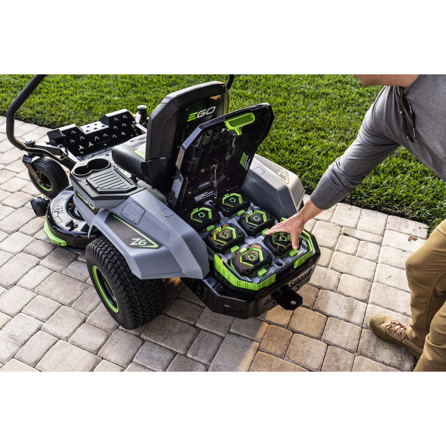POWER+ Z6 42" Zero Turn Riding Mower, Includes (6) 6.0Ah Batteries and 800W Charger