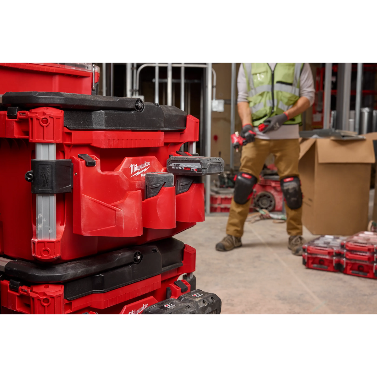 Milwaukee PACKOUT Tool Box M12 Battery Rack Attachment | 48-22-8604