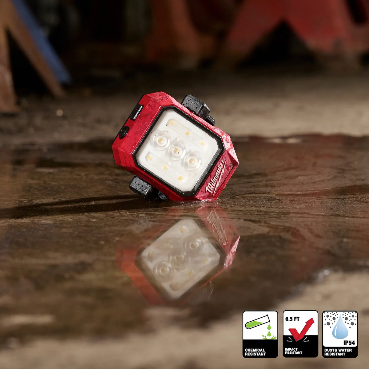 Milwaukee® Rechargeable Pivoting Task Light w/ Spot Mode