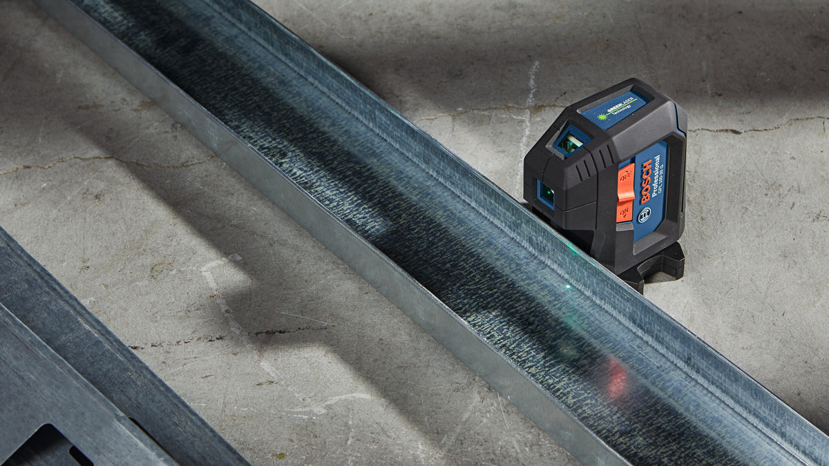 Green-Beam Three-Point Self-Leveling Alignment Laser