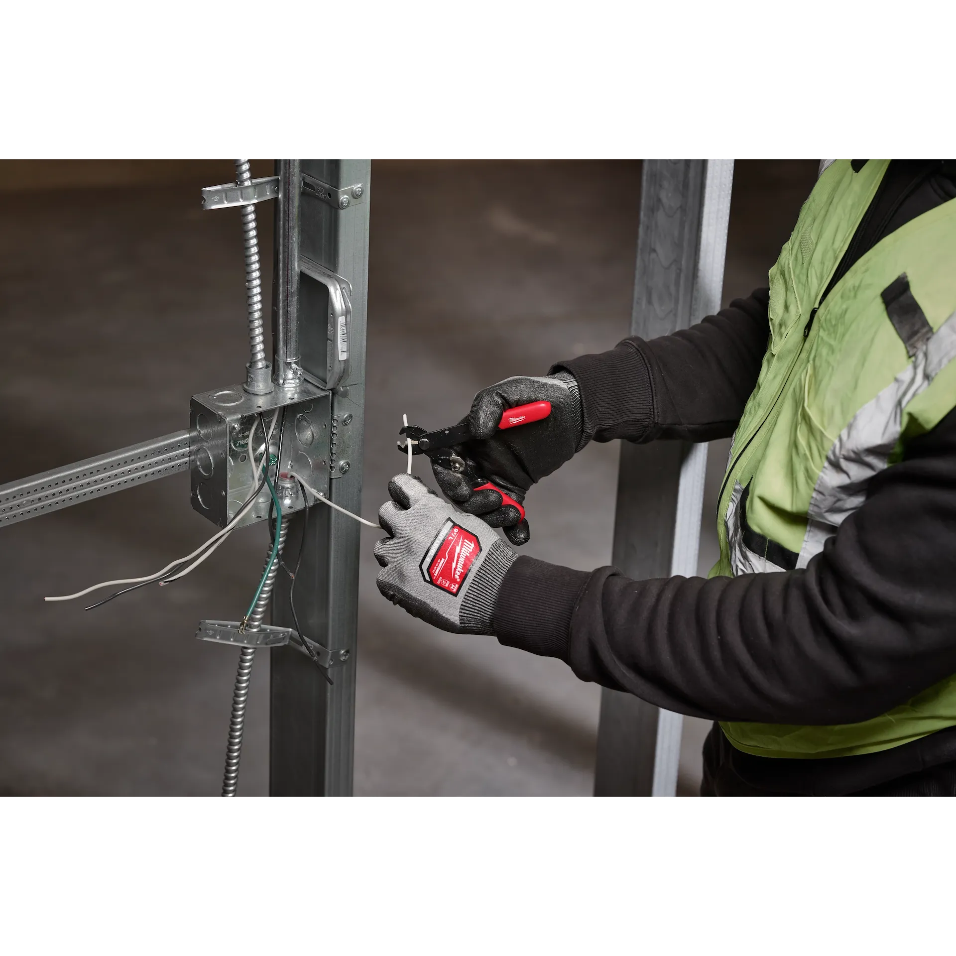 10-24 AWG Adjustable Compact Wire Stripper & Cutter