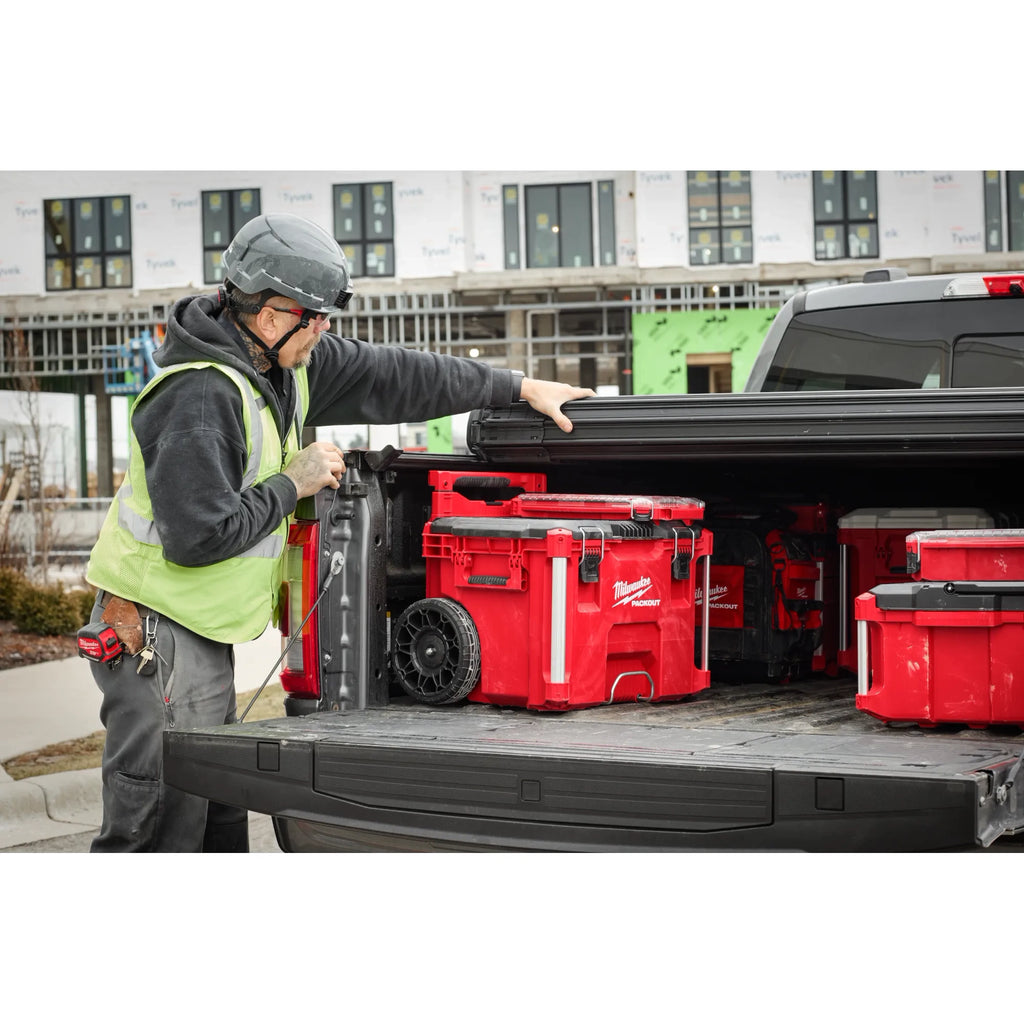 Milwaukee PACKOUT Rolling Tool Box | 48-22-8427
