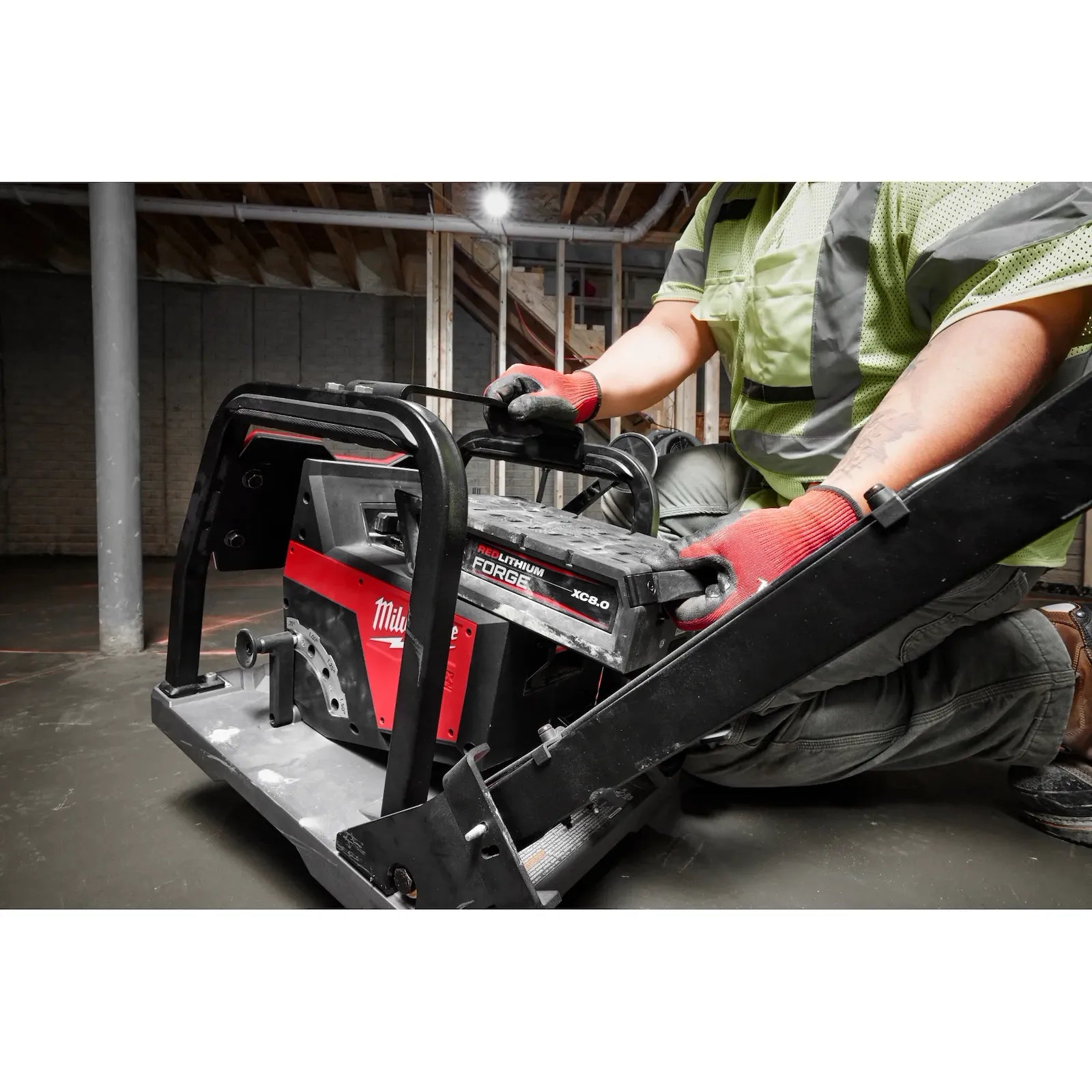 MX FUEL™ REDLITHIUM™ FORGE™ XC8.0 Battery Pack