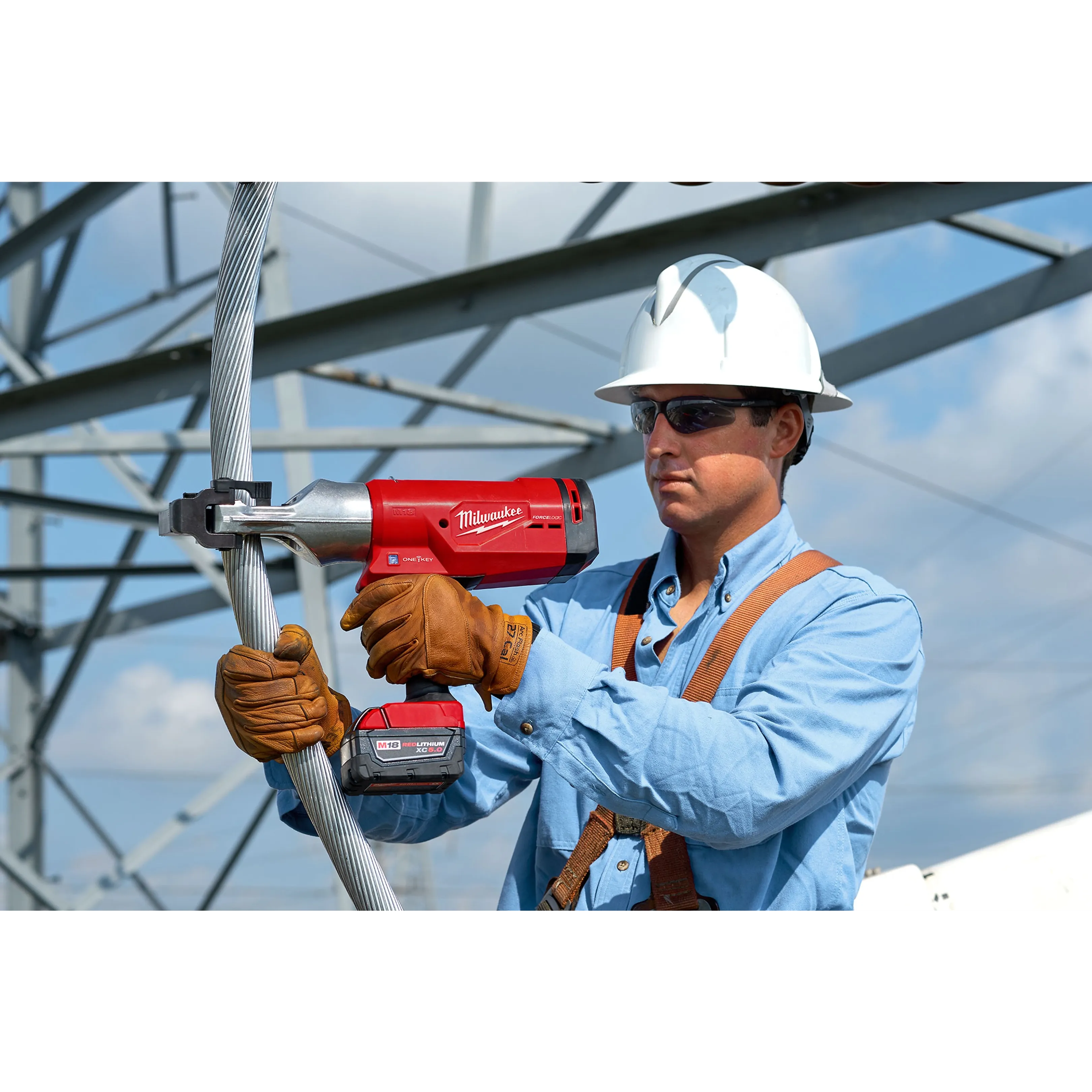 M18™ FORCE LOGIC™ 1590 ACSR Cable Cutter