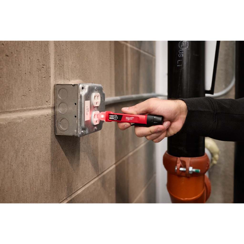 Dual Range Voltage Detector