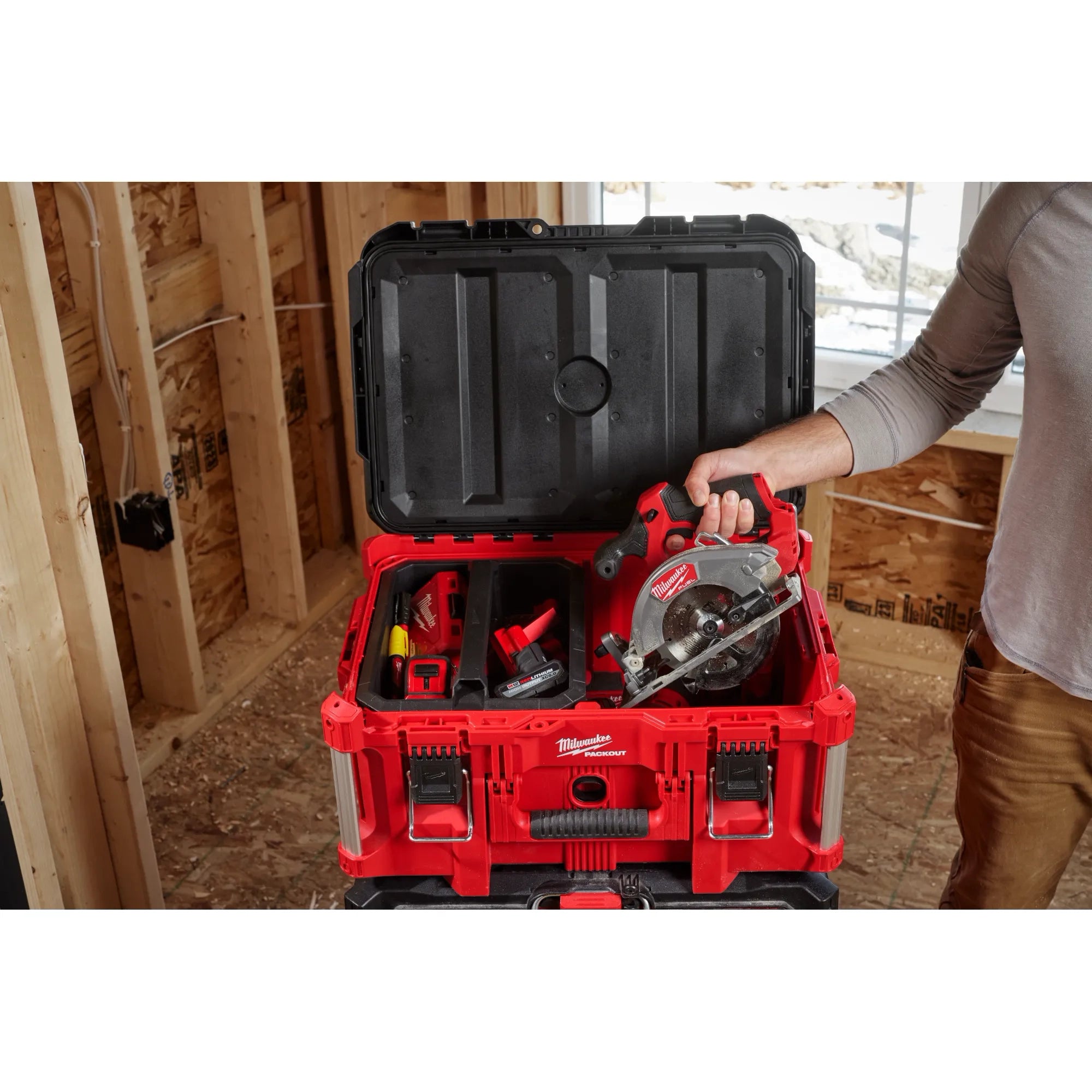 M12 FUEL™ 5-3/8” Circular Saw