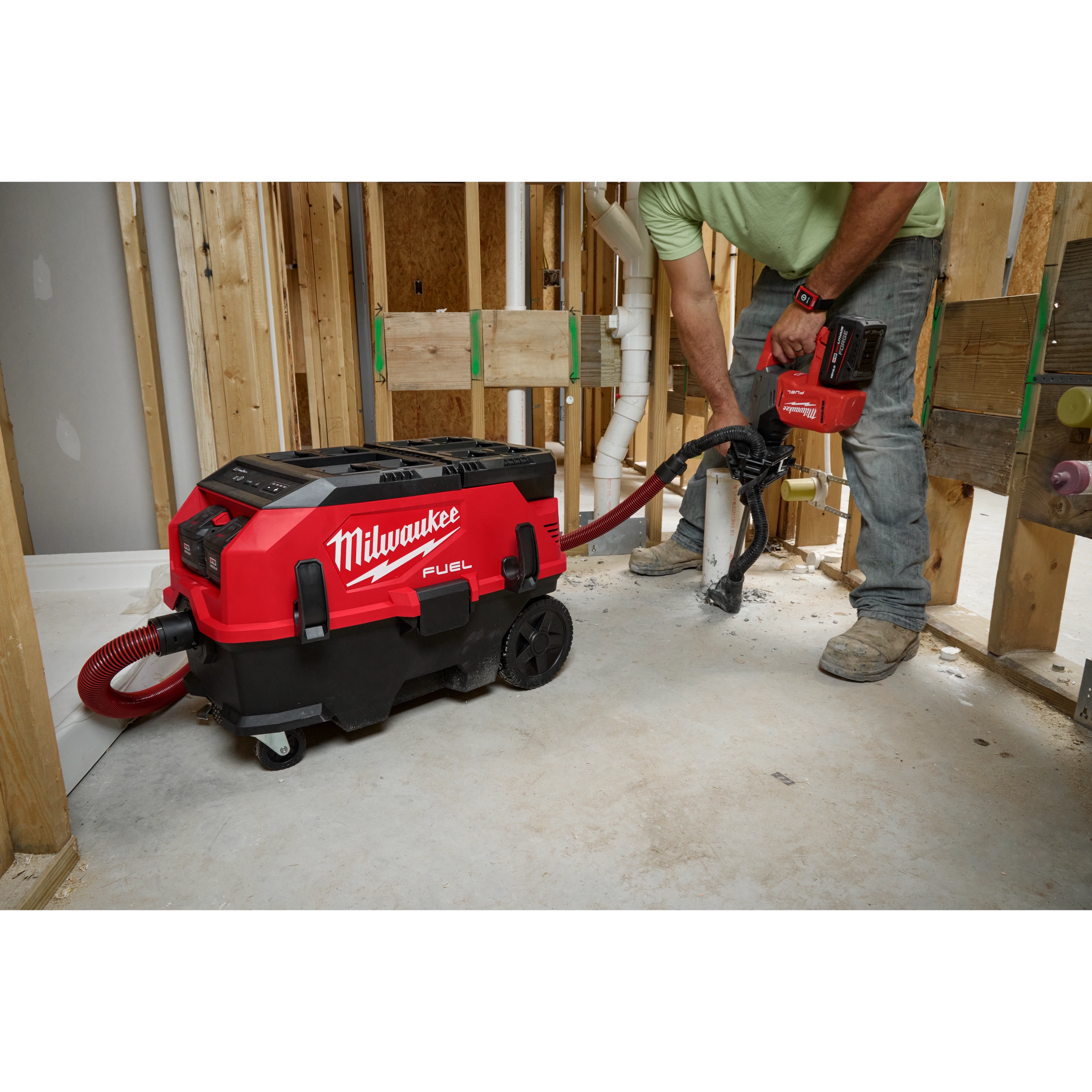M18 FUEL™ 9 Gallon Dual Battery Dust Extractor w/ PACKOUT™ Compatibility and VACLINK™