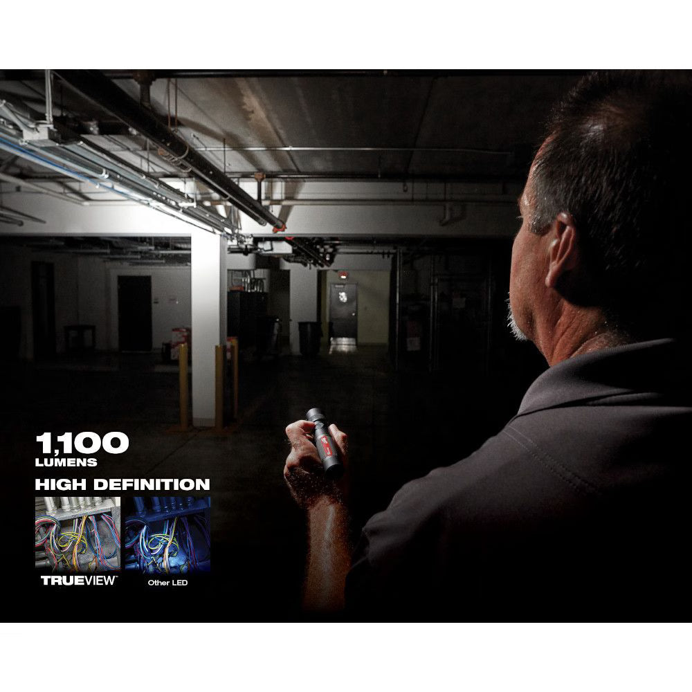 REDLITHIUM™ USB 1100L Twist Focus Flashlight