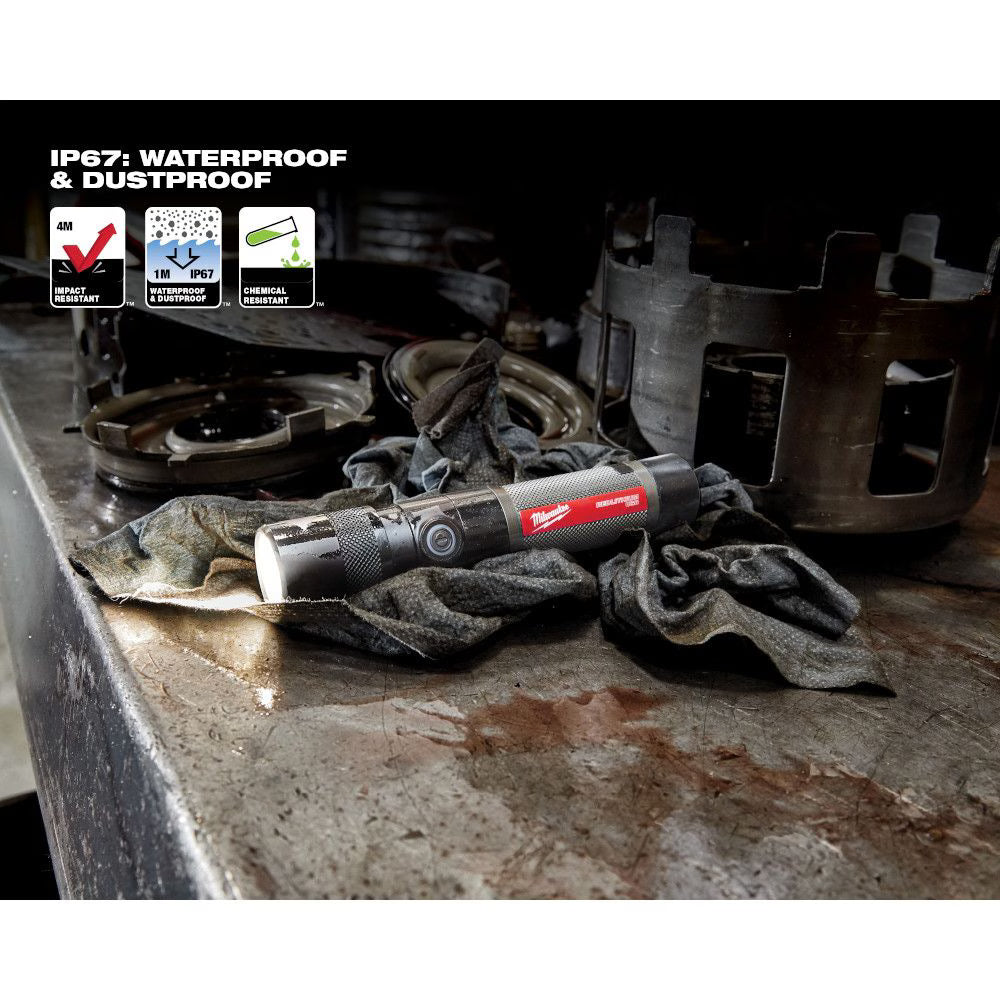 REDLITHIUM™ USB 1100L Twist Focus Flashlight