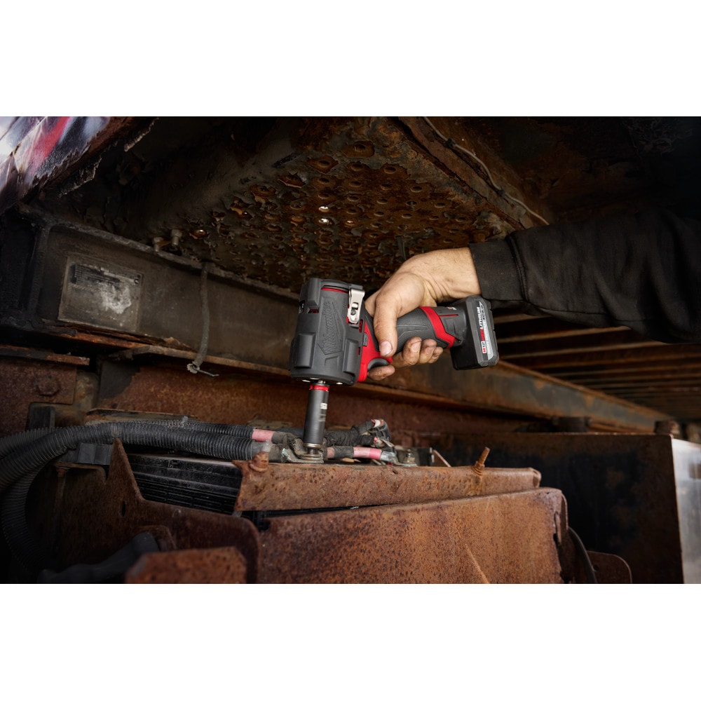 M12 FUEL™ Stubby 3/8" Impact Wrench