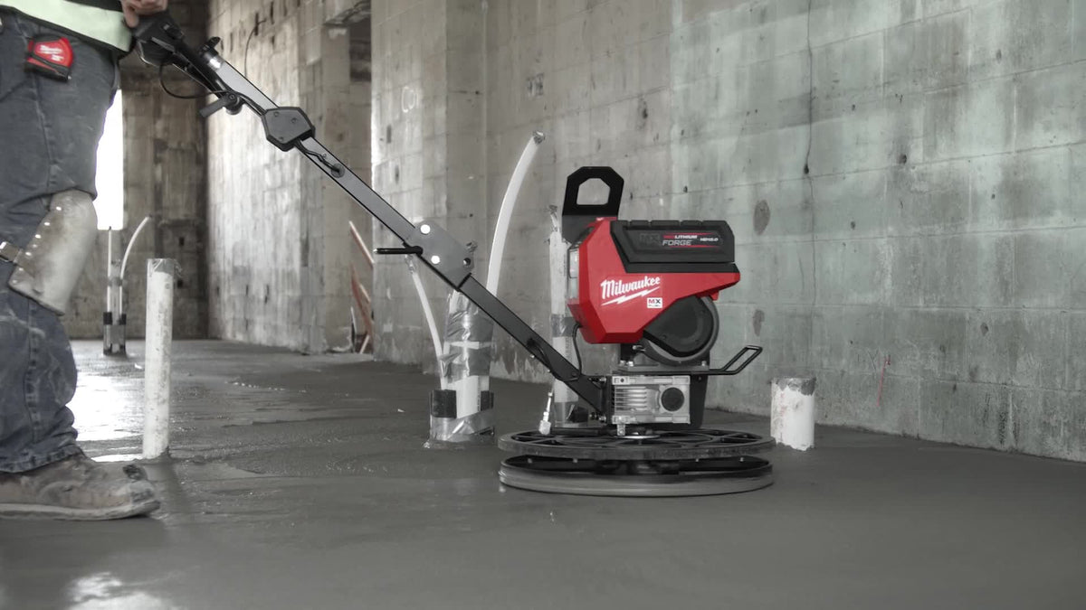 Milwaukee® MX FUEL™ 24in Walk-Behind Trowel web